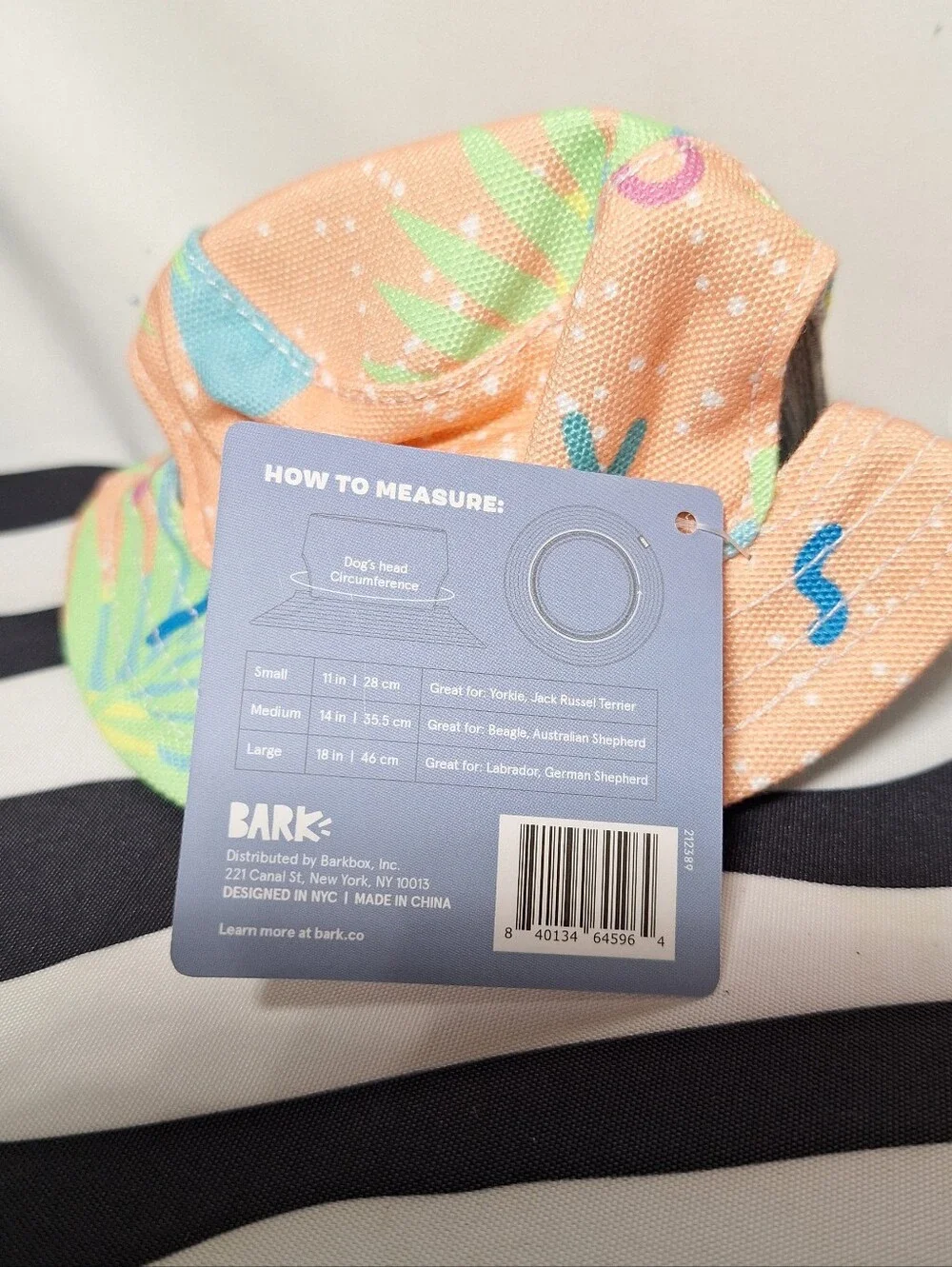 NWT Bark Made In The Shade Reversable Bucket Hat